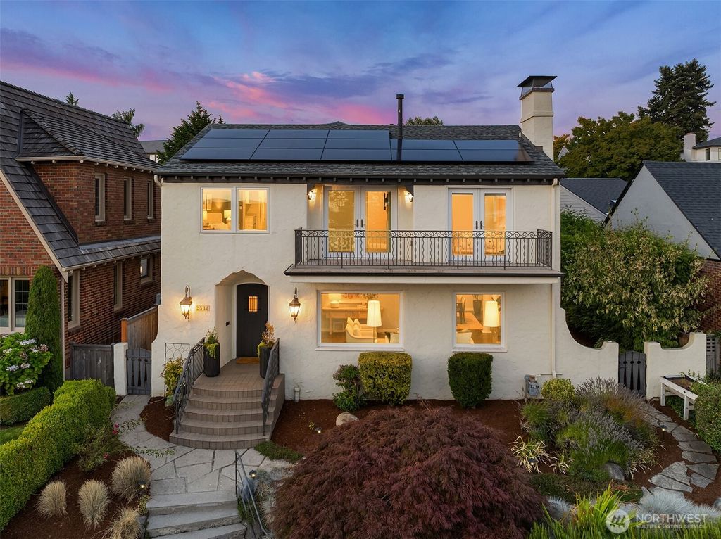 Photo of 2538 Westmont Way W, Seattle, WA 98199 (MLS # 2426000)
