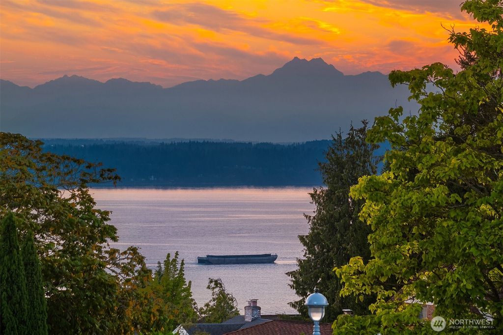 Photo of 2538 Westmont Way W, Seattle, WA 98199 (MLS # 2426000)