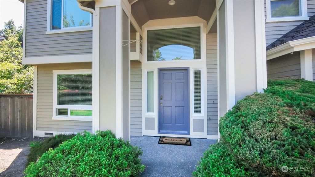 Photo of 2527 238th Court NE, Sammamish, WA 98074 (MLS # 2249706)