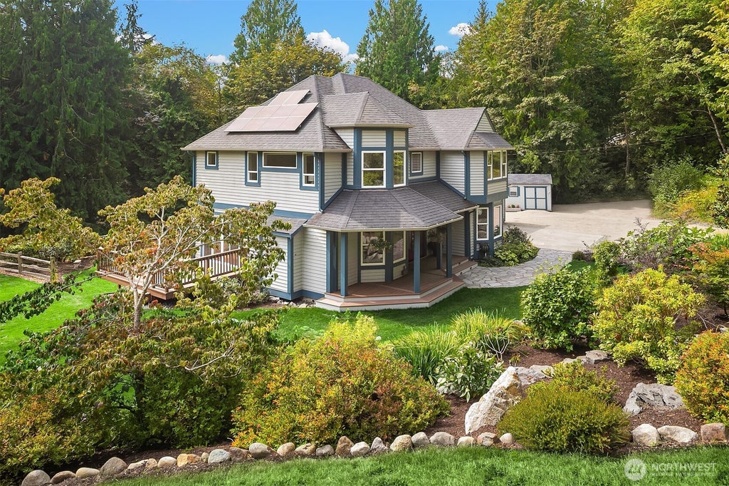 Photo of 28843 SE 64th Street, Issaquah, WA 98027 (MLS # 2579618)