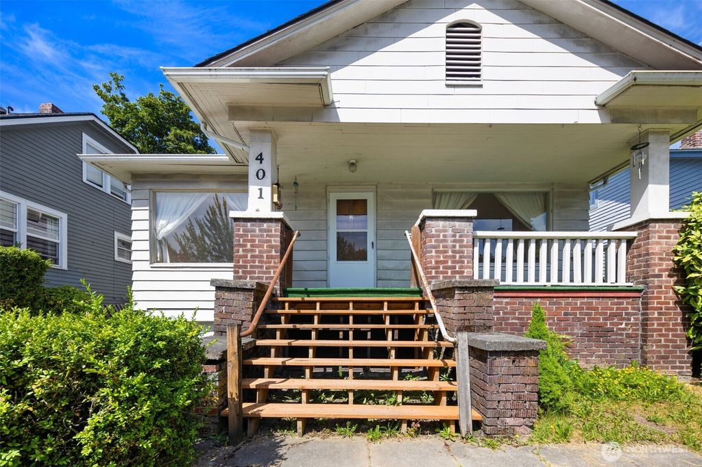 Photo of 401 23rd Avenue E, Seattle, WA 98112 (MLS # 2505506)