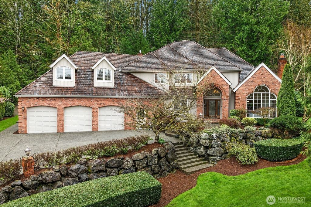 Photo of 20427 NE 64th Place, Redmond, WA 98053 (MLS # 2475700)