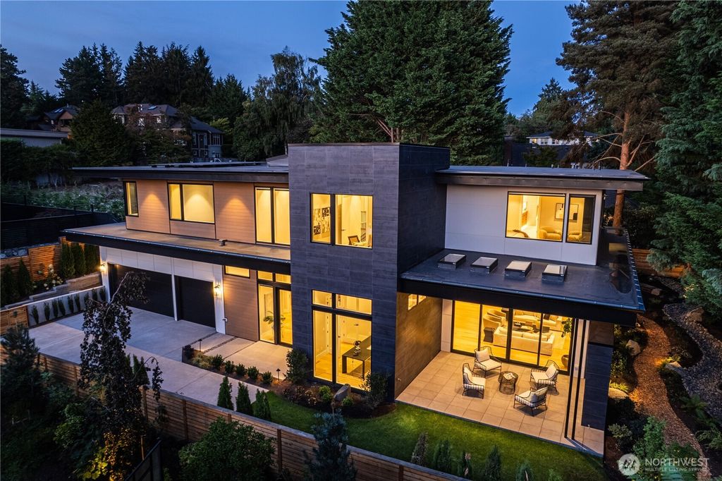 Photo of 1028 89th Ave Ave NE, Bellevue, WA 98004 (MLS # 2430854)