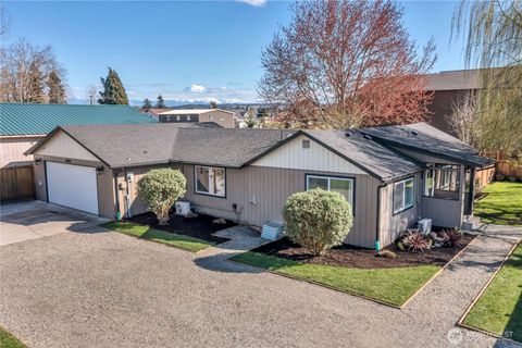 2618 16th Avenue NW Puyallup WA 98371