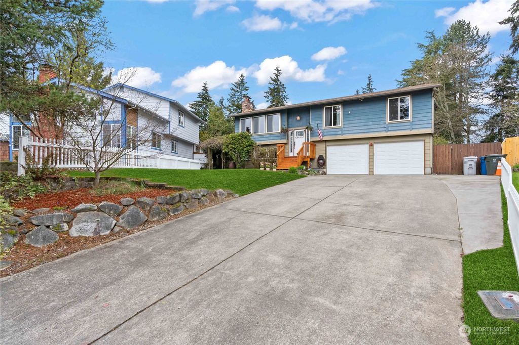 Photo of 30033 45th Court S, Auburn, WA 98001 (MLS # 2061452)