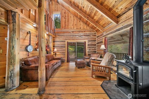 Photo of 9381 Olalla Cayon Road, Cashmere, WA 98815 (MLS # 2351994)