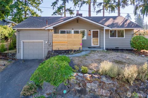 Photo of 25416 31st Avenue S, Kent, WA 98032 (MLS # 2435794) Photo of 25416 31st Avenue S, Kent, WA 98032 (MLS # 2435794)
