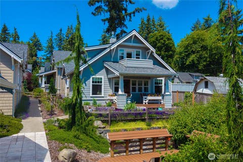 Photo of 31024 6th Lane SW, Federal Way, WA 98023 (MLS # 2544935)