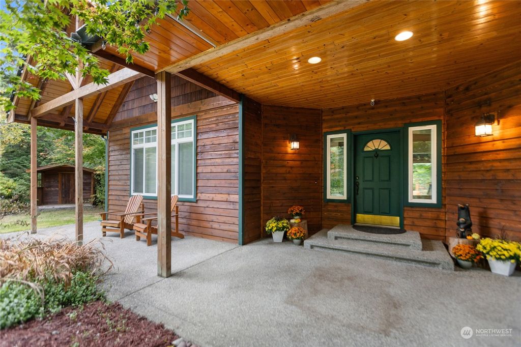 Photo of 13811 34th Avenue NW, Marysville, WA 98271 (MLS # 2167807)