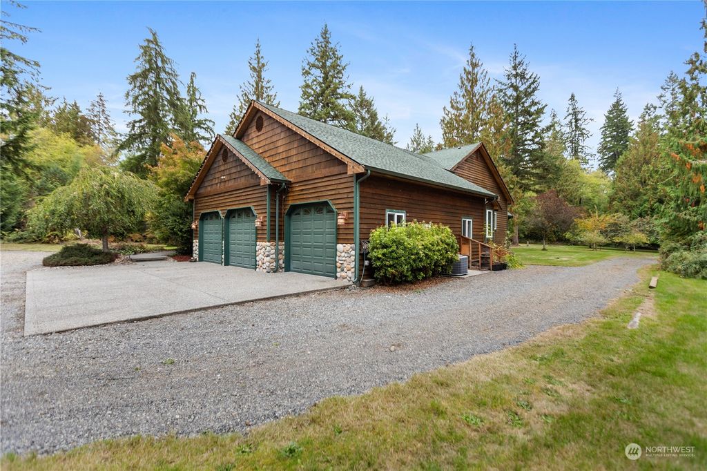 Photo of 13811 34th Avenue NW, Marysville, WA 98271 (MLS # 2167807)