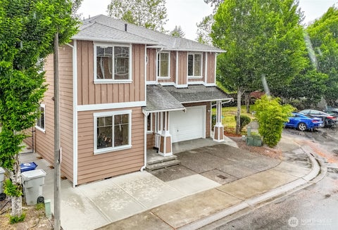 Photo of 17837 110th Place SE, Renton, WA 98055 (MLS # 2576621)