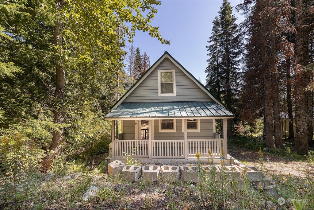 Photo of 241 Kearny Drive, Snoqualmie Pass, WA 98068 (MLS # 2160939)