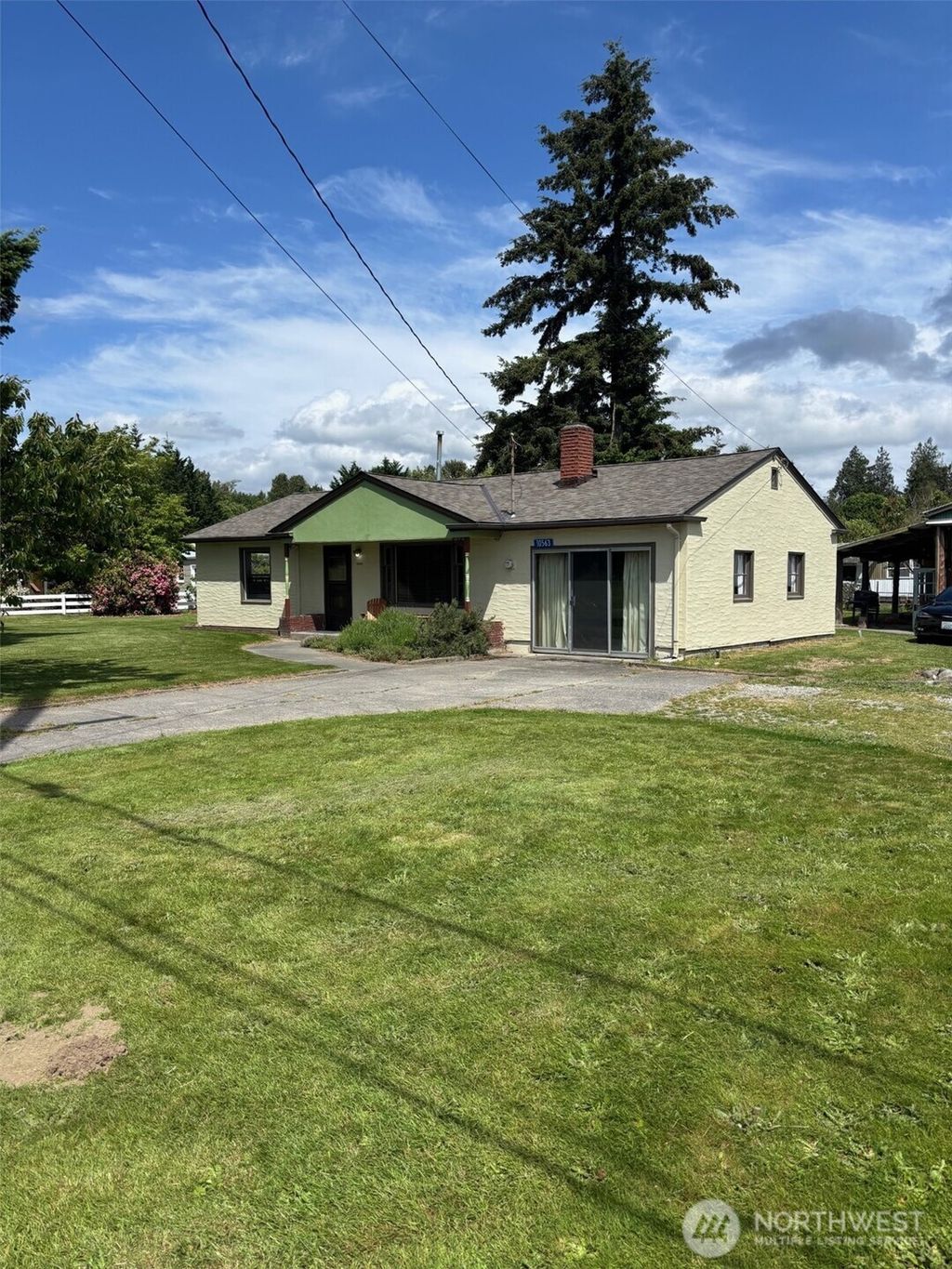 Photo of 10563 District Line Road, Burlington, WA 98233 (MLS # 2535523)
