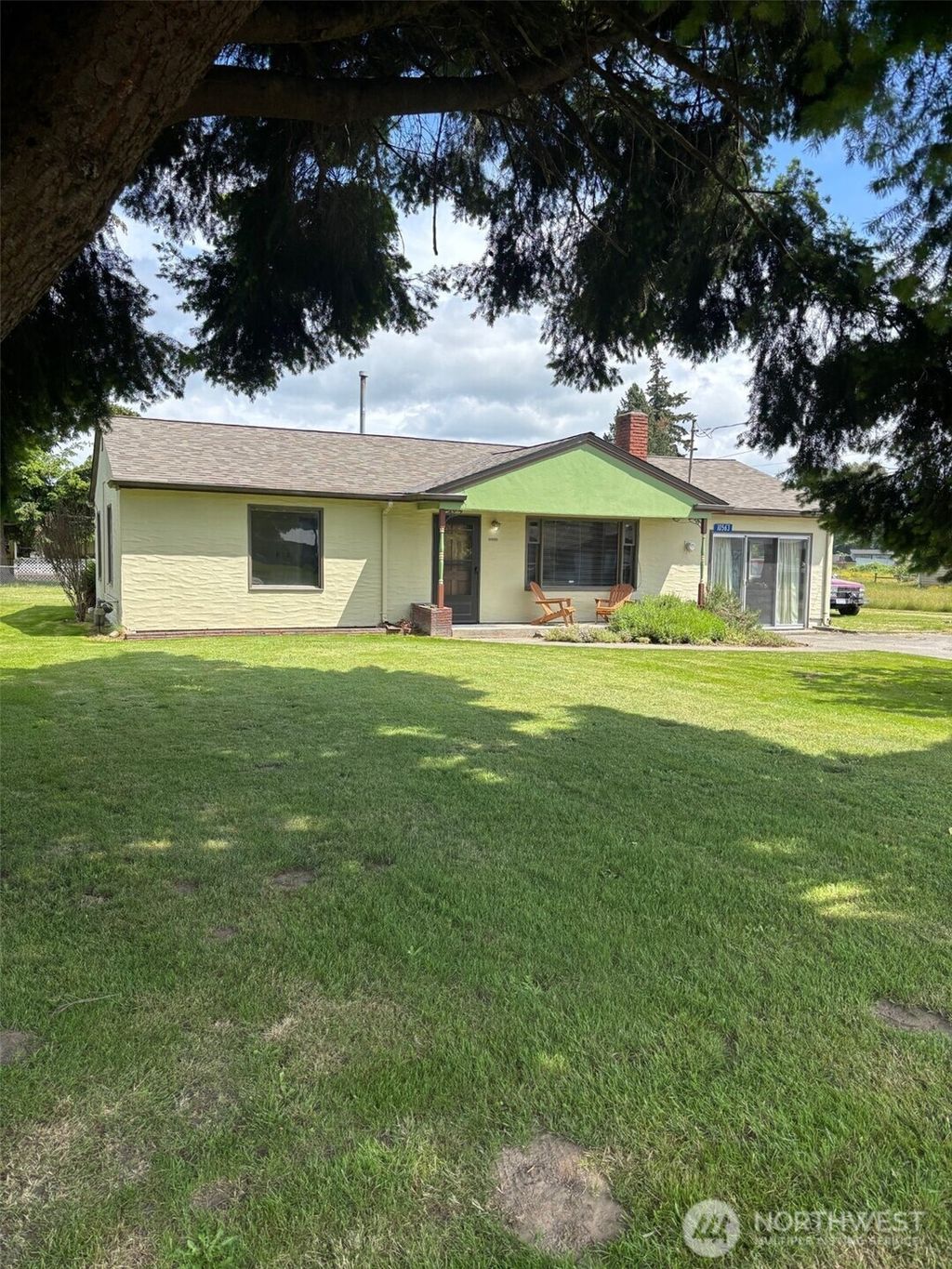 Photo of 10563 District Line Road, Burlington, WA 98233 (MLS # 2535523)