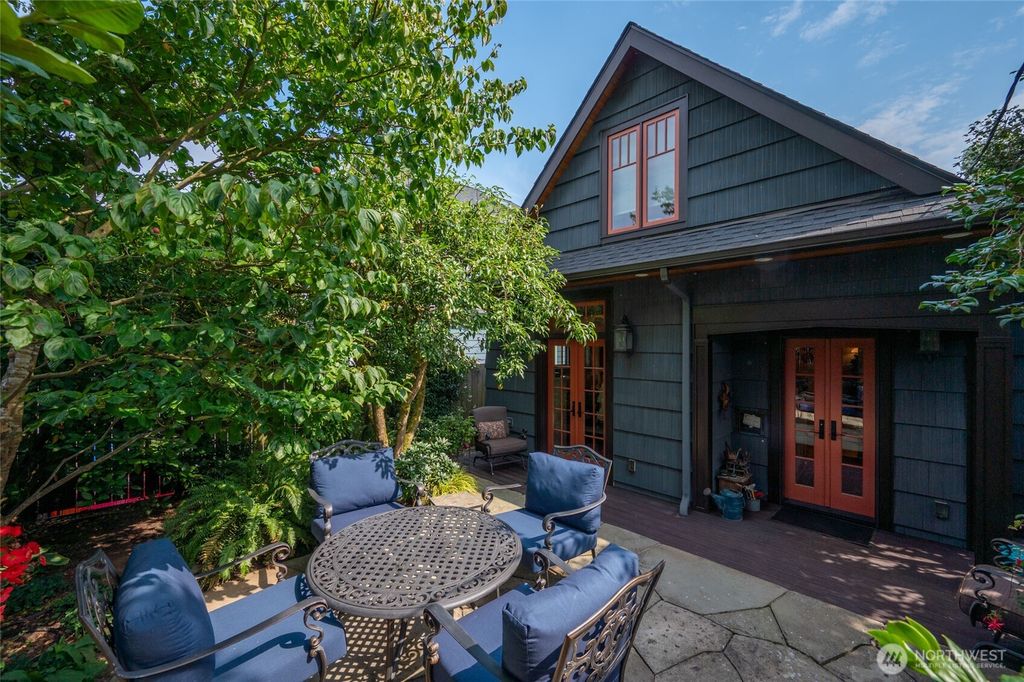 Photo of 1937 6th Avenue W, Seattle, WA 98119 (MLS # 2424171)