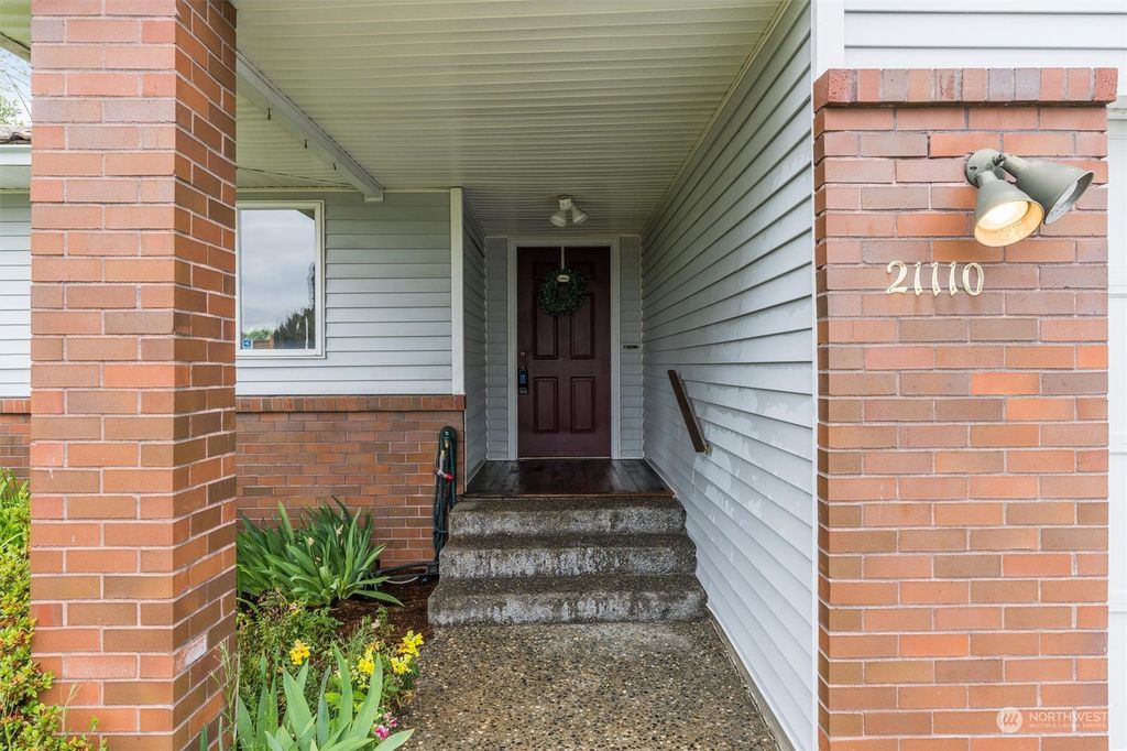 Photo of 21110 30th Place W, Lynnwood, WA 98036 (MLS # 2076762)