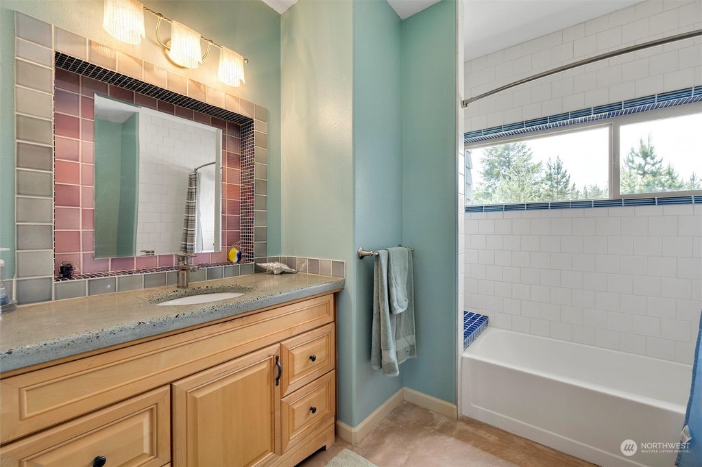 listing image 9362936010635663079