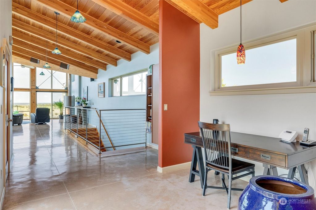 listing image 9369177193357421863