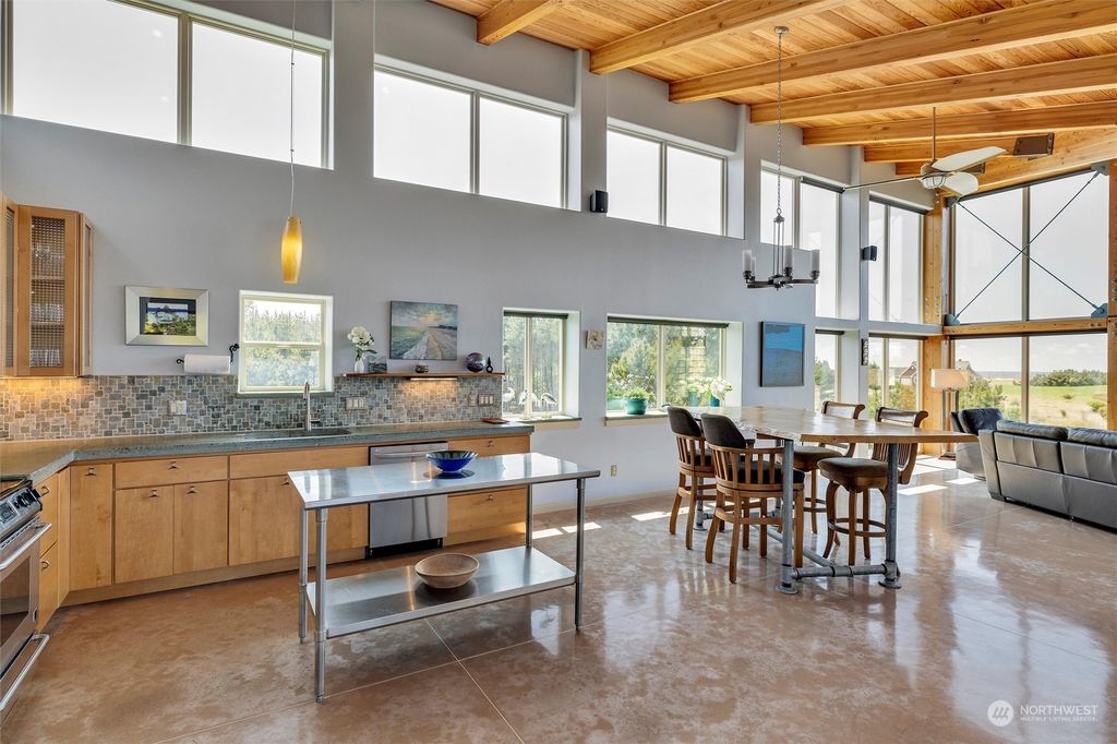 listing image 9365300978426846194