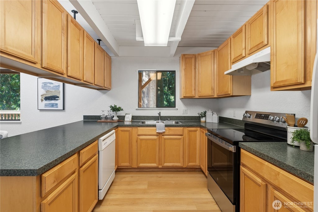 Photo of 6 Swallow Circle, Bellingham, WA 98229 (MLS # 2576892)