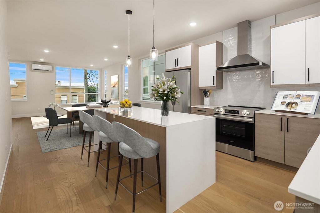 Photo of 1311 14th Avenue S #B, Seattle, WA 98144 (MLS # 2452600)