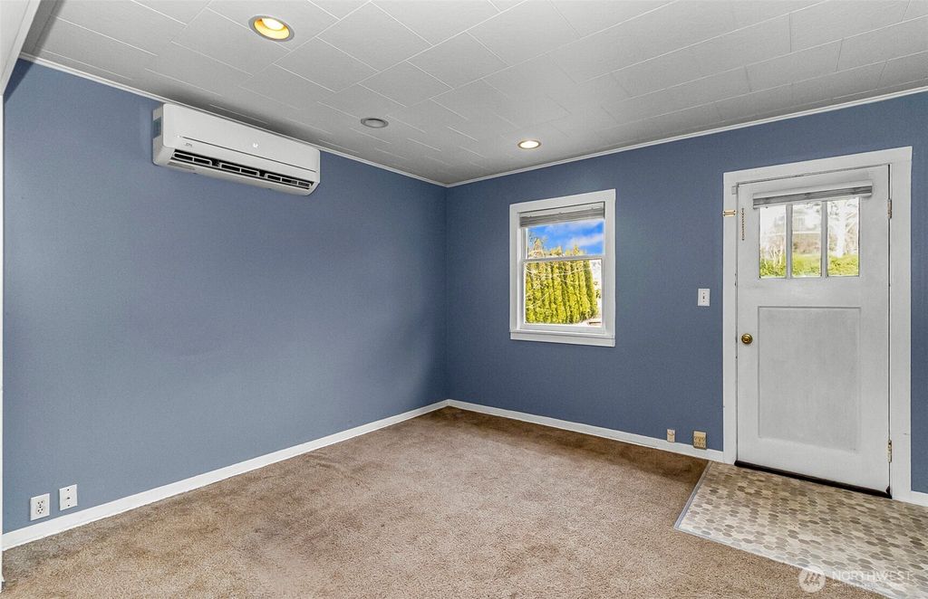 Photo of 7710 S Lake Stevens Road, Lake Stevens, WA 98258 (MLS # 2474548)