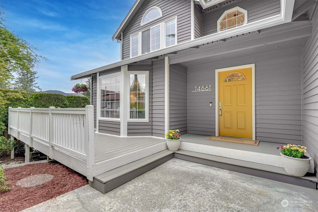 Photo of 14661 204th Avenue SE, Renton, WA 98059 (MLS # 2208431)