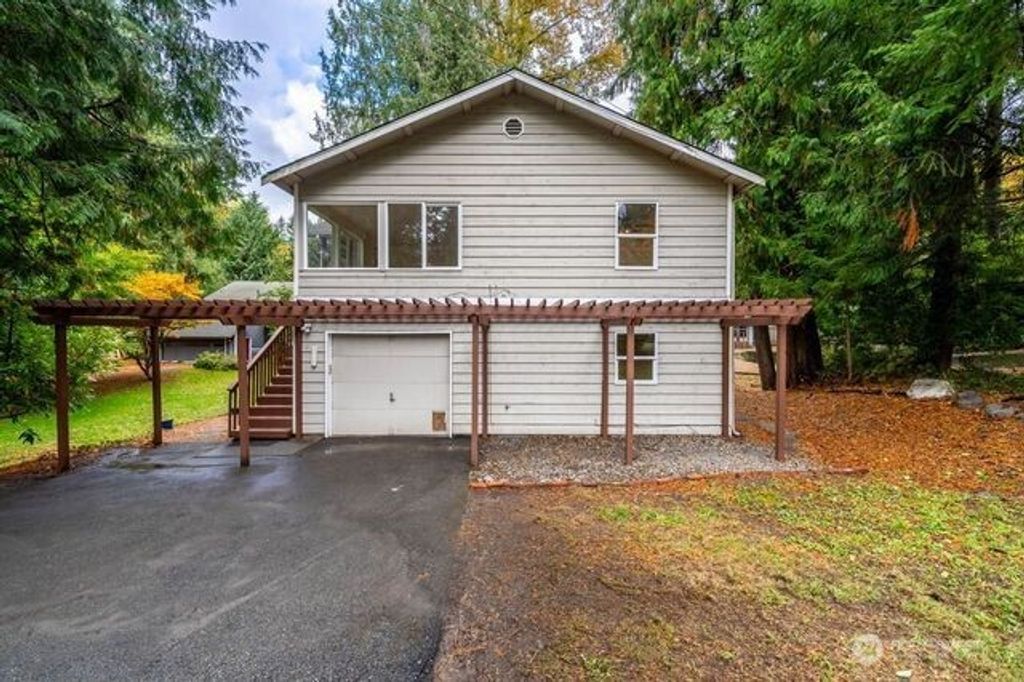 Photo of 23726 35th Avenue W, Brier, WA 98036 (MLS # 2448919)