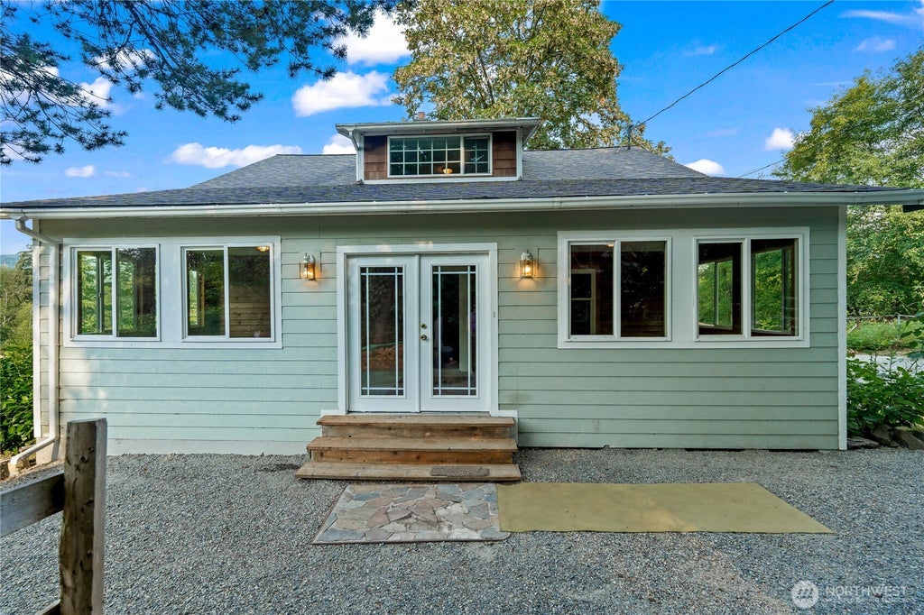 Photo of Maple Valley, WA 98038 (MLS # 2570984)