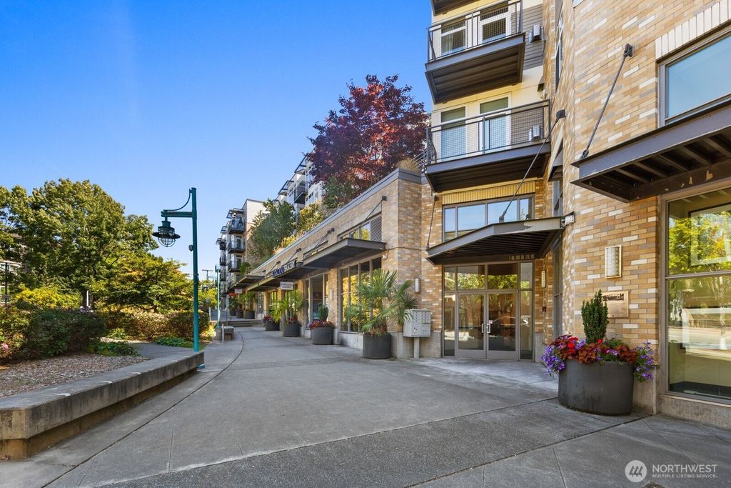Photo of 211 Kirkland Ave AVE #223, Kirkland, WA 98033 (MLS # 2555406)