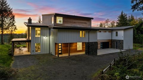 Photo of 3531 364th Avenue SE, Fall City, WA 98024 (MLS # 2444233)