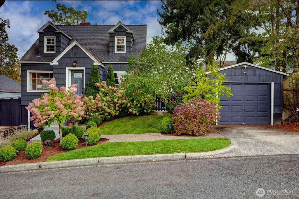 Photo of 3911 N 8th Street, Tacoma, WA 98406 (MLS # 2587572)