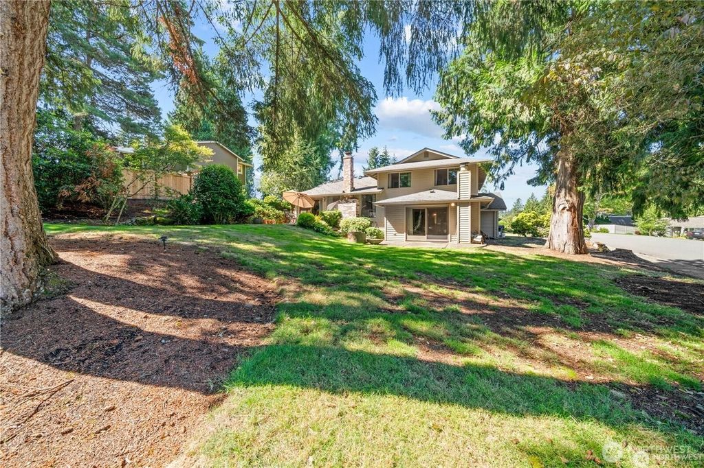 Photo of 2024 186th Avenue, Redmond, WA 98052 (MLS # 2339994)