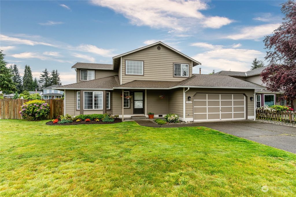 Photo of 5212 108th Place NE, Marysville, WA 98271 (MLS # 2243055)