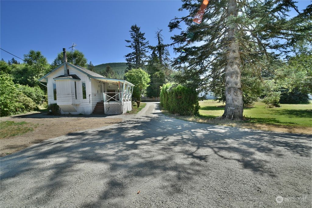 Photo of 34610 SE 268th Place, Ravensdale, WA 98051 (MLS # 2267140)