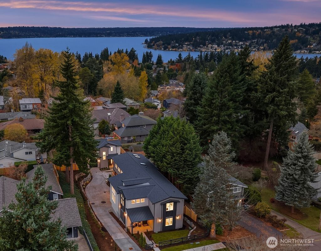 Photo of 1813 A 3rd Street, Kirkland, WA 98033 (MLS # 2497192)