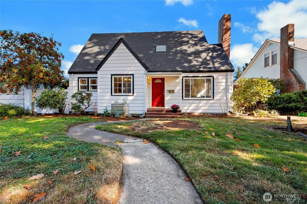 Photo of 228 Rogers Street NW, Olympia, WA 98502 (MLS # 2586316)