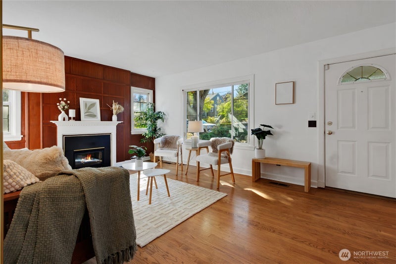 228 Rogers Street NW