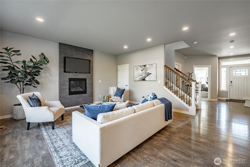 5319 Coastal Loop
