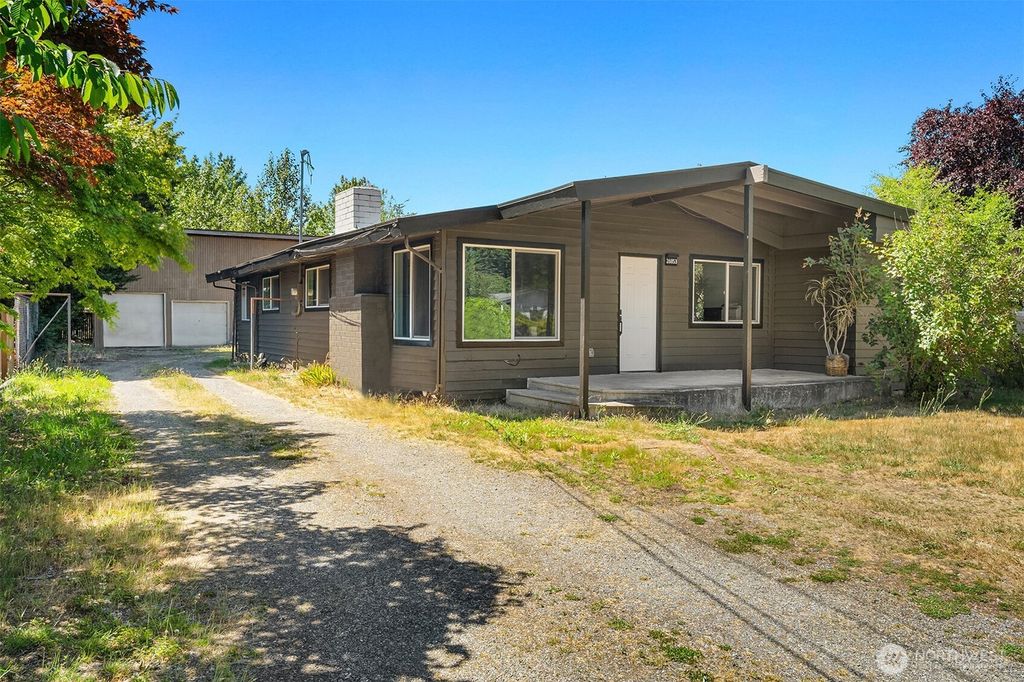 Photo of 26853 172nd Place SE, Covington, WA 98042 (MLS # 2422037)