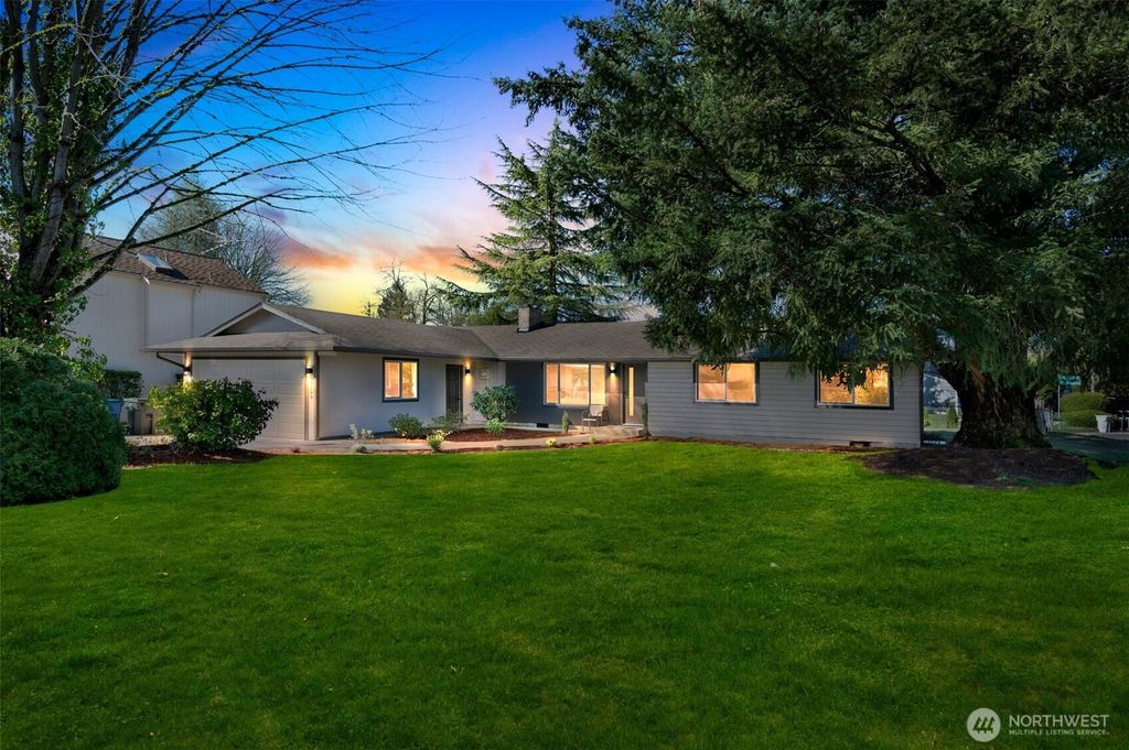 Photo of 27109 139th Place SE, Kent, WA 98042 (MLS # 2351398)