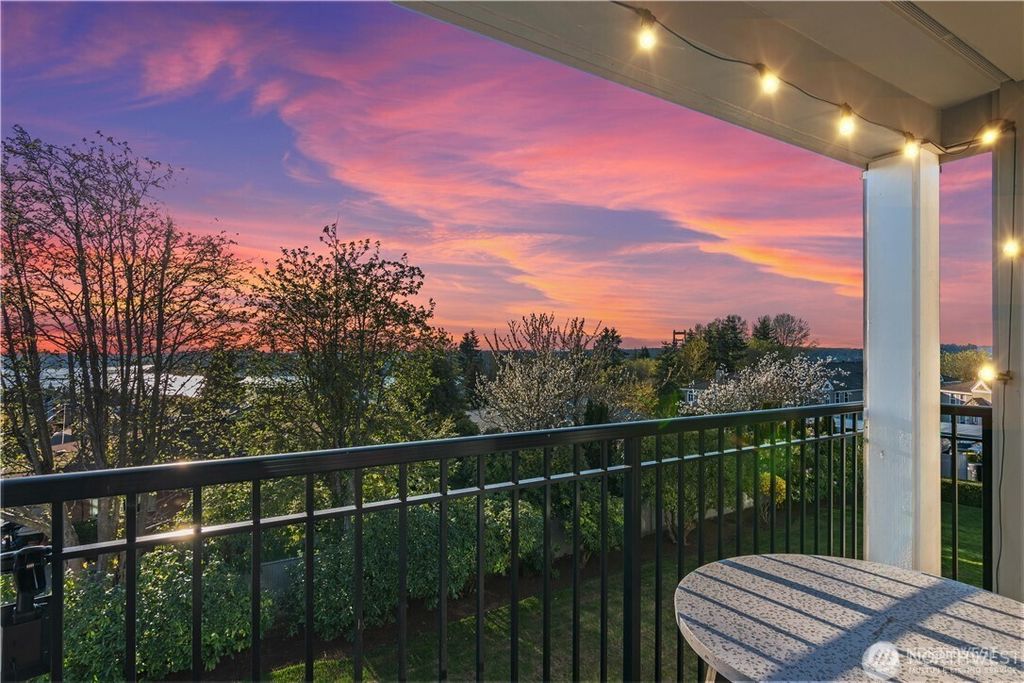 Photo of 625 N Jackson Avenue #B42, Tacoma, WA 98406 (MLS # 2501412)