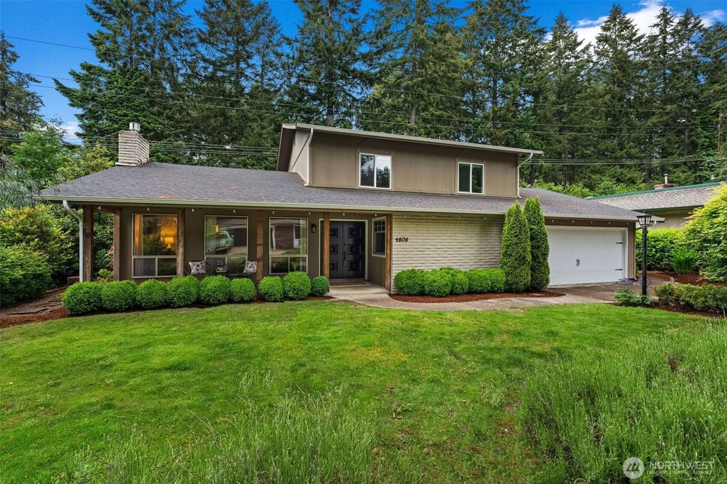 Photo of 4806 95th Avenue W, University Place, WA 98467 (MLS # 2524395)