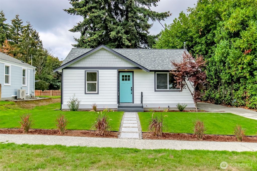 Photo of 12849 7th Avenue S, Burien, WA 98168 (MLS # 2344115)