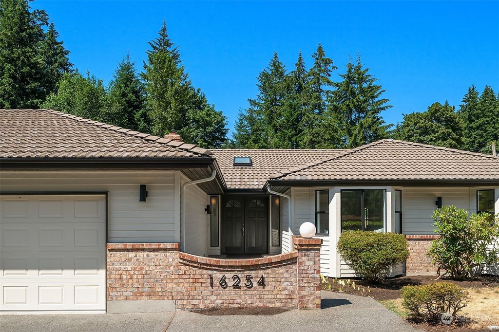 Photo of 16254 SE 144th Street, Renton, WA 98059 (MLS # 2267978)