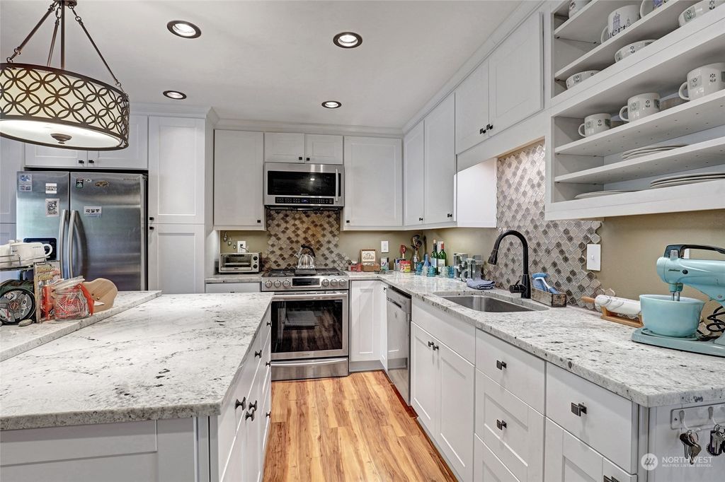 Photo of 10903 Glen Acres Drive S #20A, Seattle, WA 98168 (MLS # 2197751)