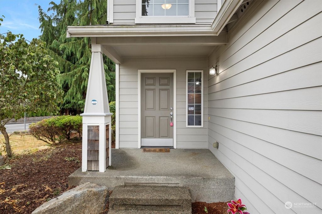 Photo of 6119 NE 4th Place, Renton, WA 98059 (MLS # 2272569)