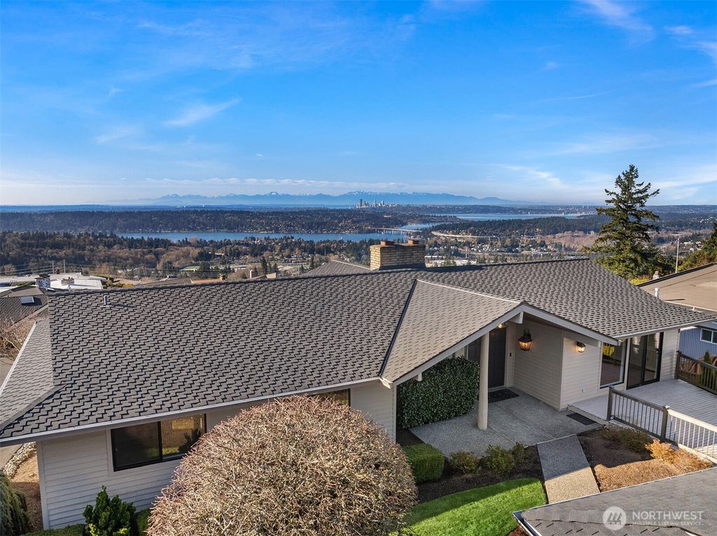 Photo of 4436 140th Avenue SE, Bellevue, WA 98006 (MLS # 2477073)