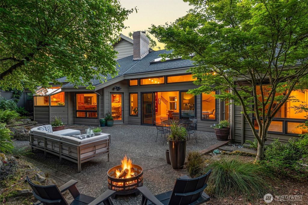 Photo of 3815 E McGraw Street, Seattle, WA 98112 (MLS # 2531707)