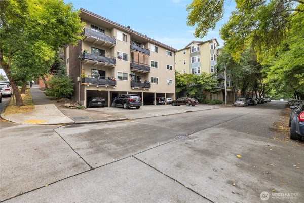 2201 S MAIN ST, SEATTLE, WA 98144 - Image d7e9b0eef65dbefe3fb609b2dc943467/1023916262